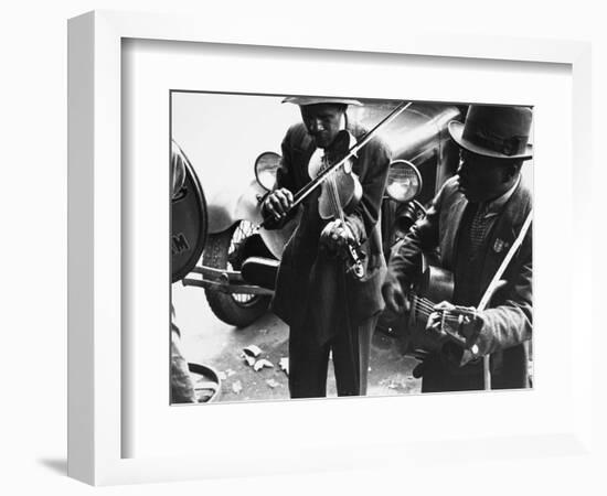 Street Musicians, 1935-Ben Shahn-Framed Photographic Print