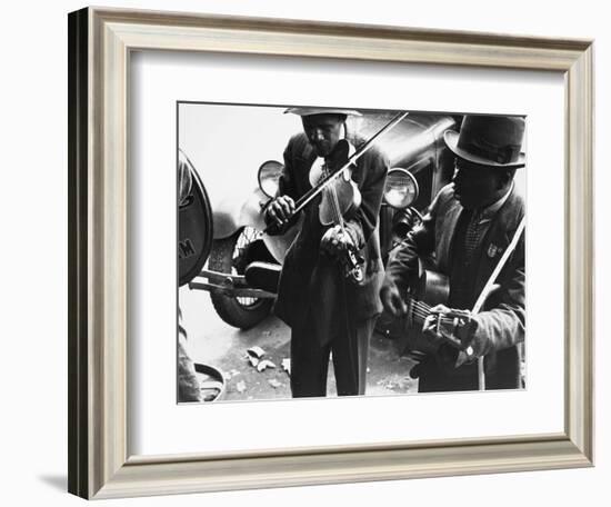 Street Musicians, 1935-Ben Shahn-Framed Photographic Print