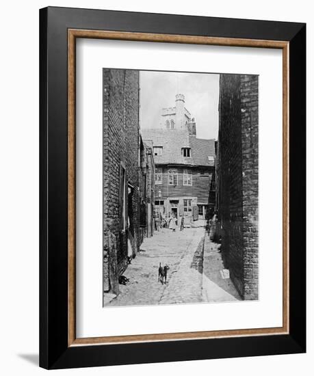 Street Scene in Victorian London-null-Framed Giclee Print