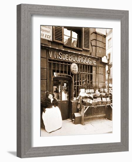 Street Vendor Selling Shellfish, Rue des Fosse?s Saint Jacques, 5th Arrondissement, 1903-Eugène Atget-Framed Photographic Print