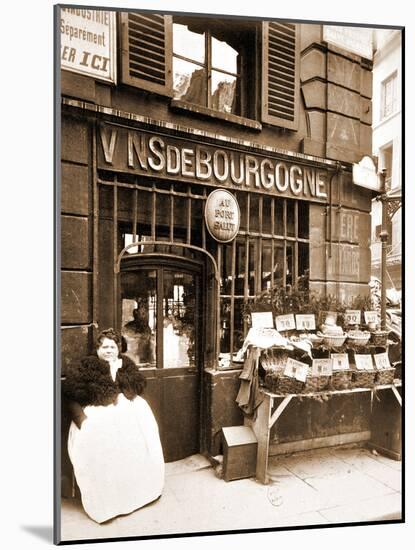 Street Vendor Selling Shellfish, Rue des Fosse?s Saint Jacques, 5th Arrondissement, 1903-Eugène Atget-Mounted Photographic Print