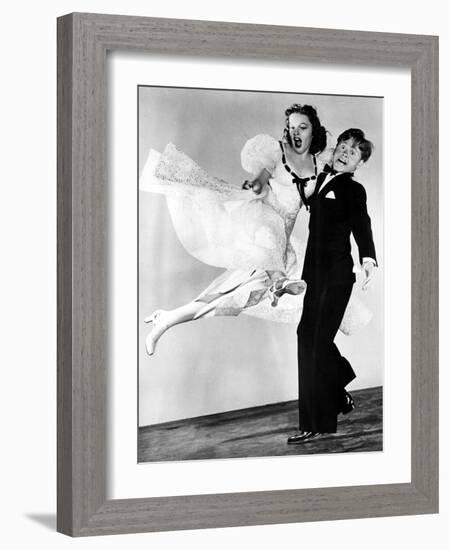 Strike Up The Band, Judy Garland, Mickey Rooney, 1940-null-Framed Photo