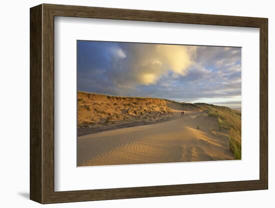 Stroller in the Costal Cliffs at the 'Rotes Kliff' on the Island of Sylt in the Evening Light-Uwe Steffens-Framed Photographic Print