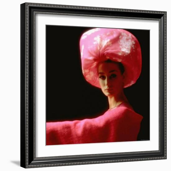 Studio Picture of Model clothing by Pierre Cardin for His 1962 Collection-Paul Schutzer-Framed Photographic Print