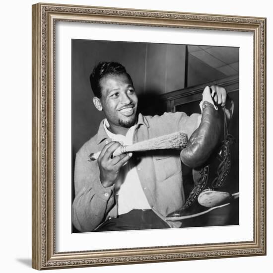 Sugar Ray Robinson Dusting Off His Boxing Gloves for His 1954 Comeback Fight-null-Framed Photo