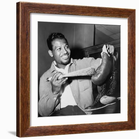 Sugar Ray Robinson Dusting Off His Boxing Gloves for His 1954 Comeback Fight-null-Framed Photo