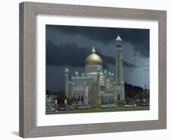 Sultan Omar Ali Saifuddin Mosque, Completed 1958, Bandarseribeg, Brunei, Borneo, Southeast Asia-Ursula Gahwiler-Framed Photographic Print