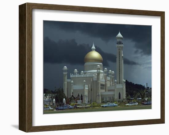 Sultan Omar Ali Saifuddin Mosque, Completed 1958, Bandarseribeg, Brunei, Borneo, Southeast Asia-Ursula Gahwiler-Framed Photographic Print