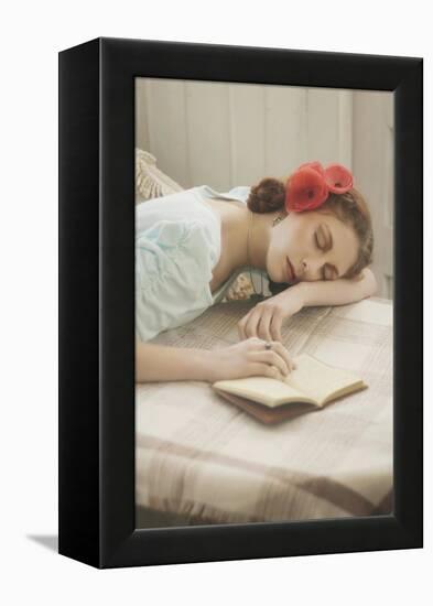 Summer Dreaming-Michalina Wozniak-Framed Premier Image Canvas