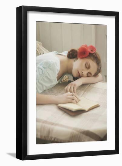 Summer Dreaming-Michalina Wozniak-Framed Photographic Print