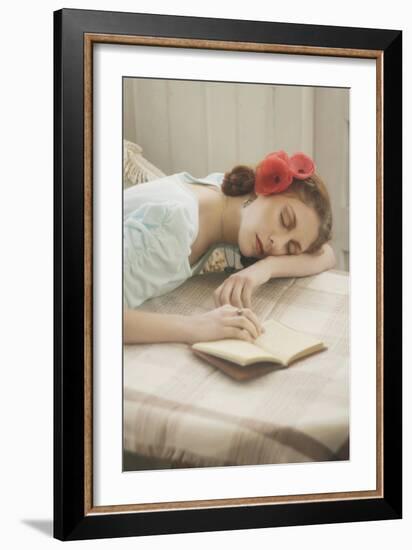 Summer Dreaming-Michalina Wozniak-Framed Photographic Print