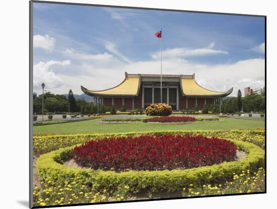 Sun Yat Sen Memorial Hall, Taipei, Taiwan, Asia-Ian Trower-Mounted Photographic Print