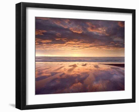 Sunrise, Alnmouth Beach, Alnmouth, Alnwick, Northumberland, England, United Kingdom, Europe-Lee Frost-Framed Photographic Print