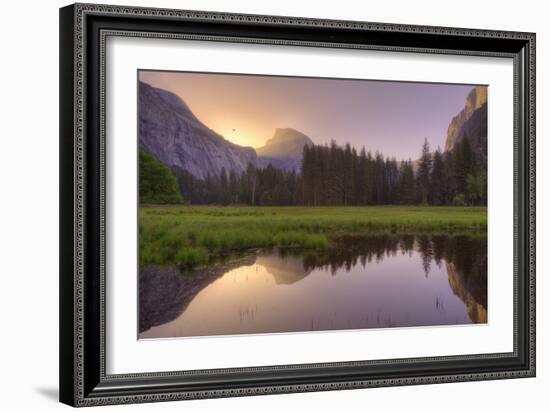 Sunrise at Cooks Meadow-Vincent James-Framed Premium Photographic Print