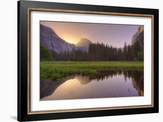 Sunrise at Cooks Meadow-Vincent James-Framed Photographic Print