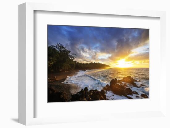 Sunrise at Kehena Beach, Big Island, Hawaii, USA-Christian Kober-Framed Photographic Print