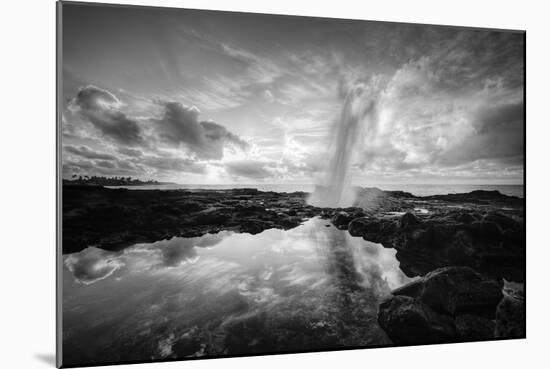 Sunrise at Spouting Horn, South Kauai-Vincent James-Mounted Photographic Print