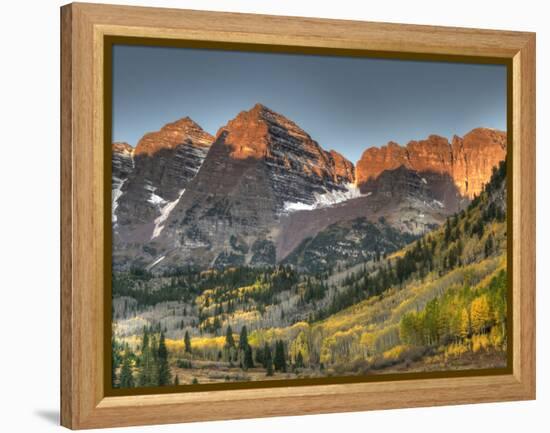 Sunrise at the Maroon-Bells in Colorado's Maroon Bells-Snowmass Wilderness Area-Kyle Hammons-Framed Premier Image Canvas