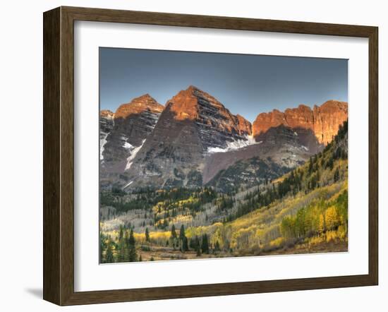 Sunrise at the Maroon-Bells in Colorado's Maroon Bells-Snowmass Wilderness Area-Kyle Hammons-Framed Photographic Print