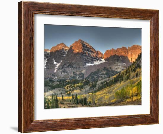 Sunrise at the Maroon-Bells in Colorado's Maroon Bells-Snowmass Wilderness Area-Kyle Hammons-Framed Photographic Print