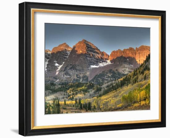 Sunrise at the Maroon-Bells in Colorado's Maroon Bells-Snowmass Wilderness Area-Kyle Hammons-Framed Photographic Print