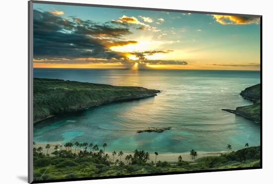 Sunrise over Hanauma Bay on Oahu, Hawaii-Leigh Anne Meeks-Mounted Photographic Print