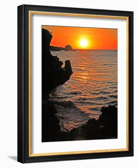 Sunrise-null-Framed Photographic Print