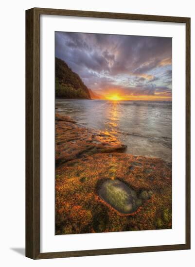 Sunset at Ke'e Beach, Na Pali Coast, Kauai Hawaii-Vincent James-Framed Photographic Print