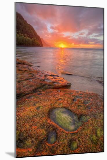 Sunset at Na Pali Coast, Kauai Hawaii-Vincent James-Mounted Photographic Print