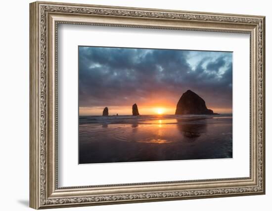 Sunset behind Haystack Rock at Cannon Beach on the Pacific Northwest coast, Oregon, United States o-Martin Child-Framed Photographic Print