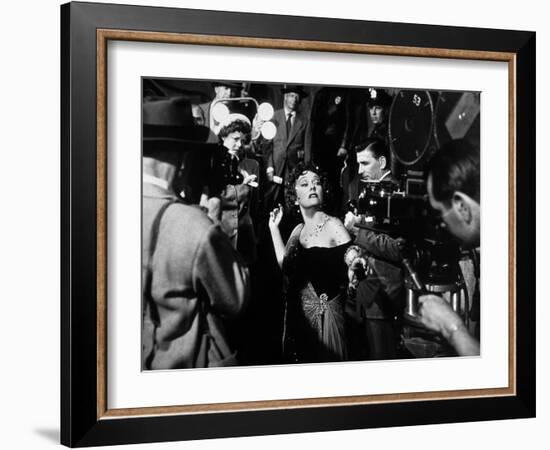 Sunset Boulevard, Billy Wilder, Gloria Swanson, 1950-null-Framed Photo