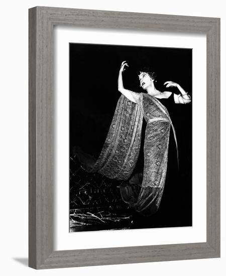 Sunset Boulevard, Gloria Swanson, 1950-null-Framed Photo