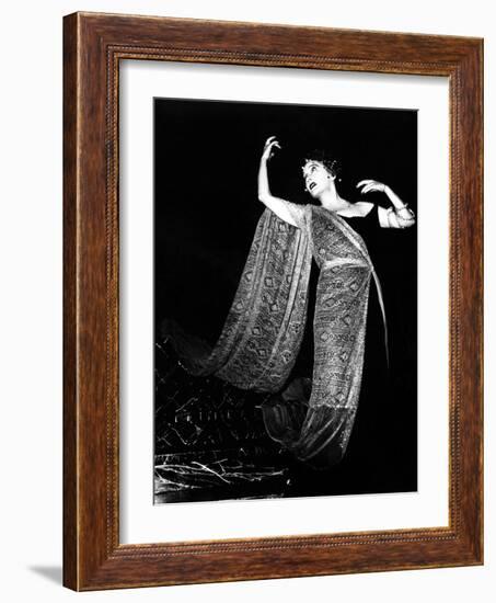 Sunset Boulevard, Gloria Swanson, 1950-null-Framed Photo