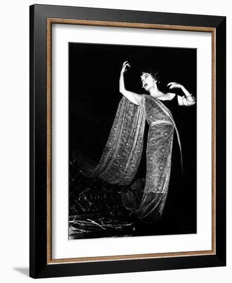 Sunset Boulevard, Gloria Swanson, 1950-null-Framed Photo