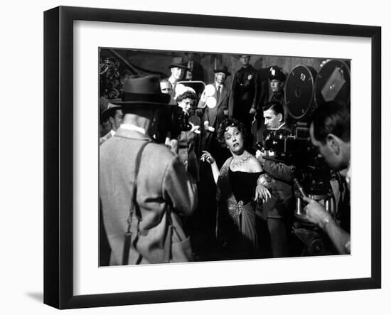 Sunset Boulevard, Gloria Swanson, 1950-null-Framed Photo