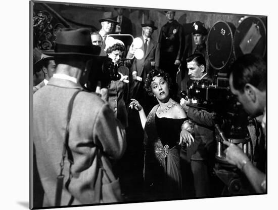 Sunset Boulevard, Gloria Swanson, 1950-null-Mounted Photo