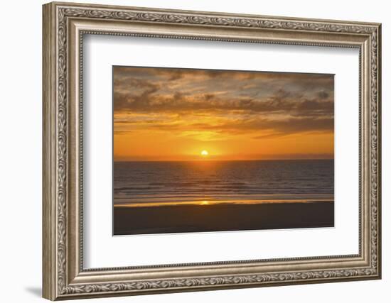 Sunset, Heceta Beach, Oregon Coast, Pacific Ocean, Oregon, USA.-Michel Hersen-Framed Photographic Print