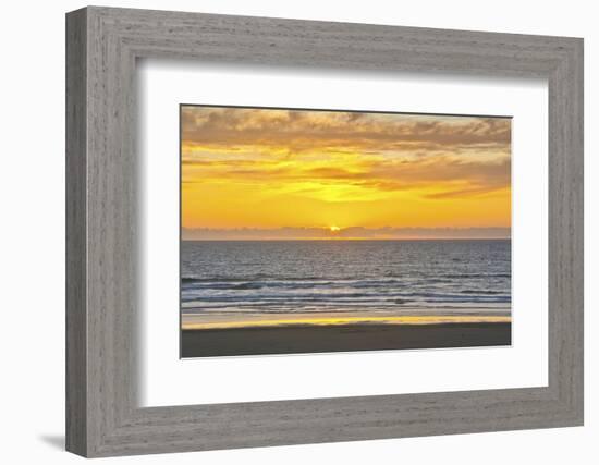 Sunset, Heceta Beach, Oregon Coast, Pacific Ocean, Oregon, USA.-Michel Hersen-Framed Photographic Print