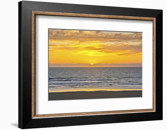 Sunset, Heceta Beach, Oregon Coast, Pacific Ocean, Oregon, USA.-Michel Hersen-Framed Photographic Print