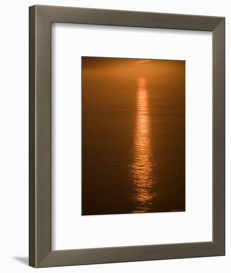 Sunset Just off the Coast of Oahu, Hawaii, United States of America, Pacificnorth America-Ethel Davies-Framed Photographic Print