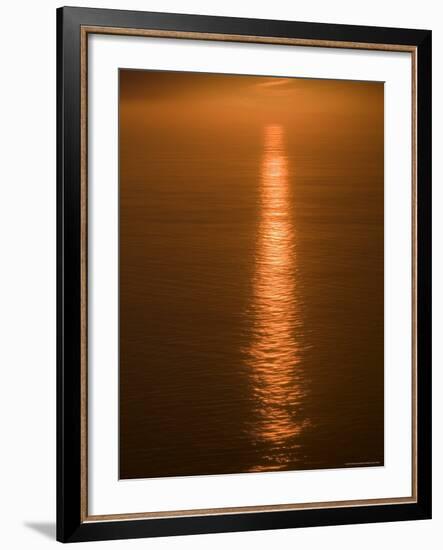 Sunset Just off the Coast of Oahu, Hawaii, United States of America, Pacificnorth America-Ethel Davies-Framed Photographic Print