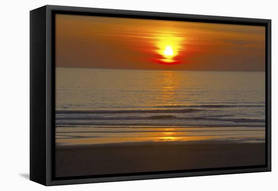 Sunset, ocean, Heceta Beach, Oregon Coast, Oregon, USA.-Michel Hersen-Framed Premier Image Canvas