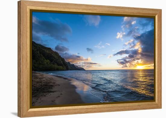 Sunset on the Napali Coast, Kauai, Hawaii,United States of America, Pacific-Michael Runkel-Framed Premier Image Canvas