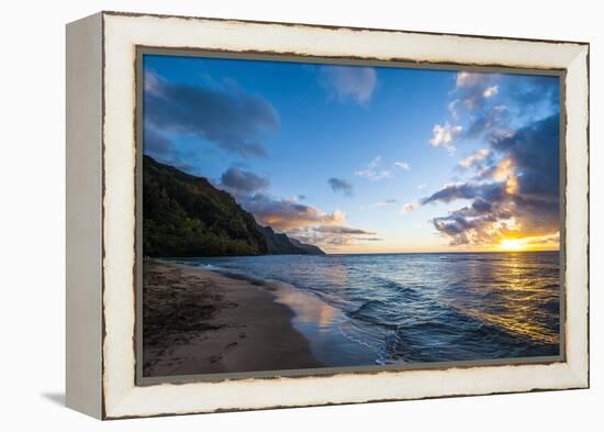 Sunset on the Napali Coast, Kauai, Hawaii,United States of America, Pacific-Michael Runkel-Framed Premier Image Canvas