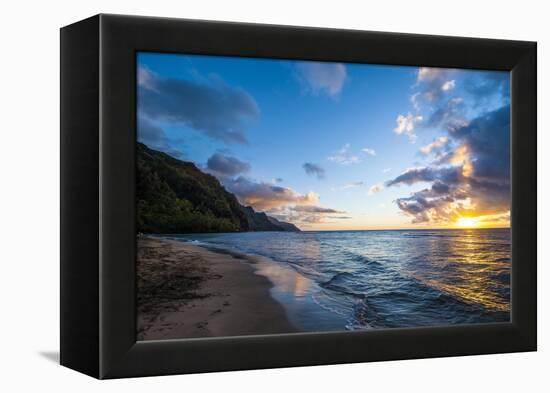 Sunset on the Napali Coast, Kauai, Hawaii,United States of America, Pacific-Michael Runkel-Framed Premier Image Canvas