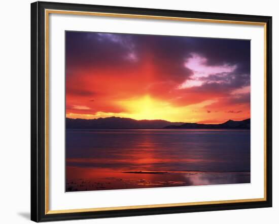 Sunset over Farmington Bay, Utah, USA-Scott T. Smith-Framed Photographic Print