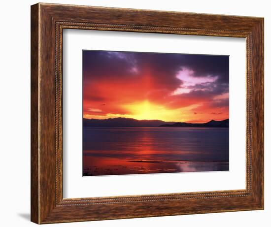 Sunset over Farmington Bay, Utah, USA-Scott T. Smith-Framed Photographic Print