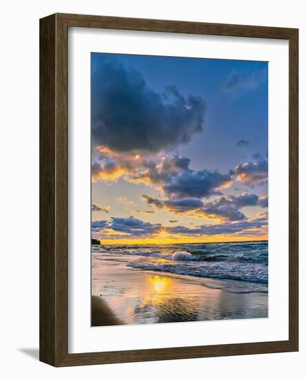 Sunset over Lake Superior, Keweenaw Peninsula, Upper Peninsula, Alger County, Michigan, USA-null-Framed Photographic Print