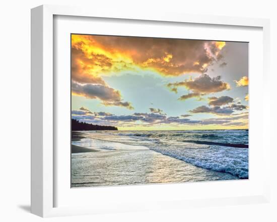 Sunset over Lake Superior, Keweenaw Peninsula, Upper Peninsula, Alger County, Michigan, USA-null-Framed Photographic Print