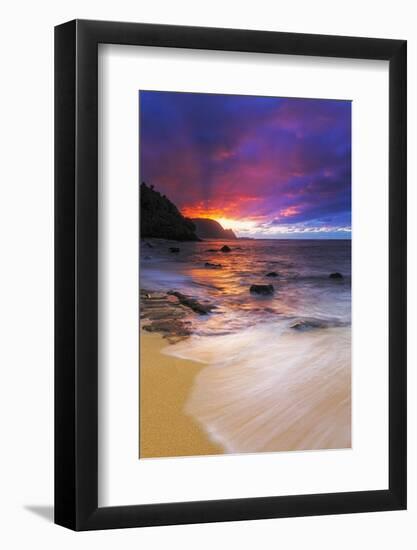 Sunset over the Na Pali Coast from Hideaways Beach, Princeville, Kauai, Hawaii, USA-Russ Bishop-Framed Photographic Print